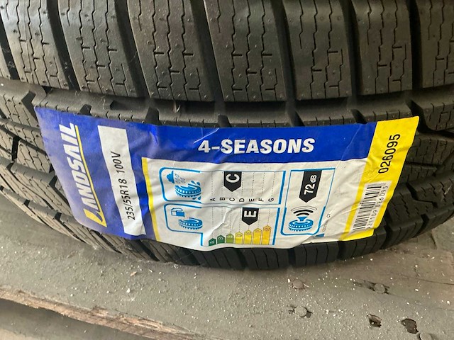Landsail 4-season 235/55r18 autoband (2x) - afbeelding 4 van  4