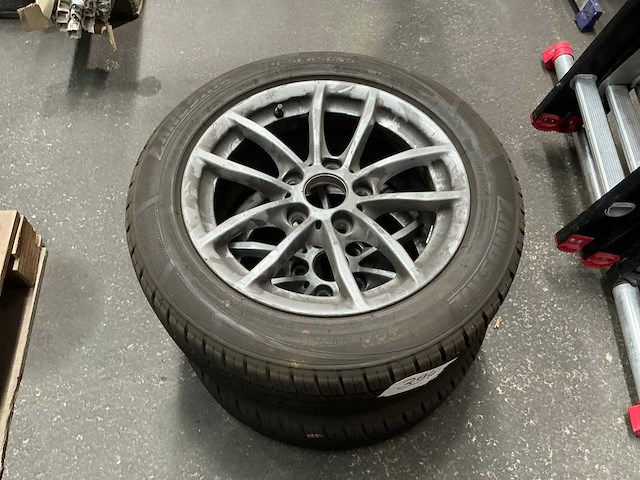 Landsail 4-season band op aluminium velg (2x) - afbeelding 1 van  4