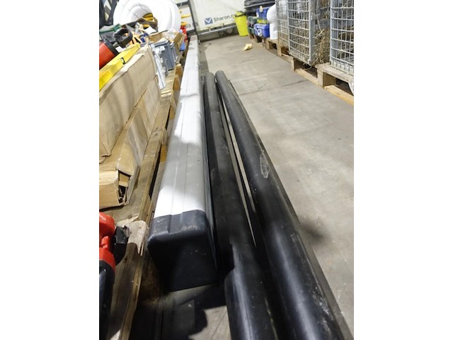 Lange aluminium dakdrager - afbeelding 1 van  2