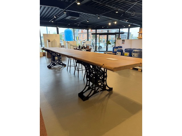 Lange eiken tafel studio 82 - afbeelding 2 van  3