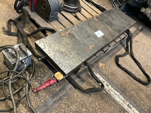 Lange electromagneet voor freesbank - afbeelding 1 van  7