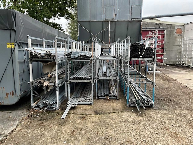 Langmateriaal container (17x) - afbeelding 2 van  5