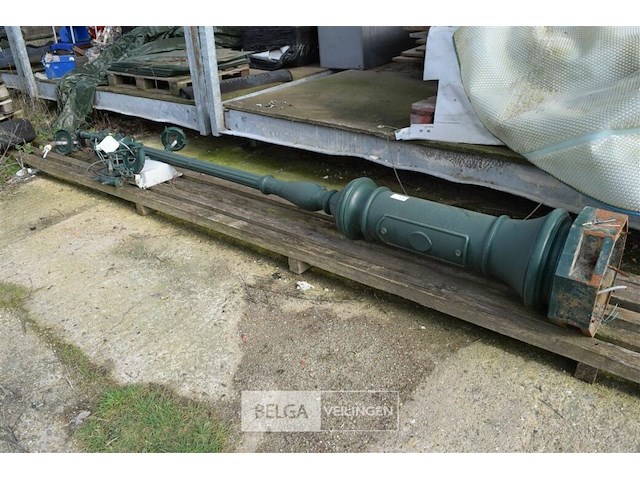 Lantaarnpaal 375cm hoog - afbeelding 1 van  4