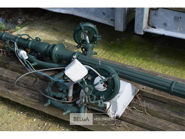 Lantaarnpaal 375cm hoog - afbeelding 3 van  4