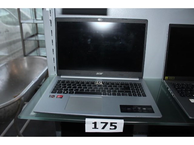 Laptop acer, aspire 5 thin, met amd ryzen en radeon graphics, werking niet gekend, paswoord niet gekend - afbeelding 1 van  2
