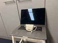 Laptop apple macbook pro model a1990 met lader (scherm defect en beveiligd met wachtwoord) (1) - afbeelding 2 van  3