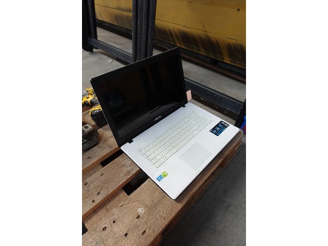 Laptop asus - afbeelding 1 van  6