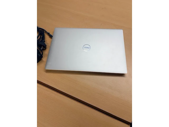 Laptop dell intel evo xps p184g002 met lader (9) - afbeelding 2 van  3