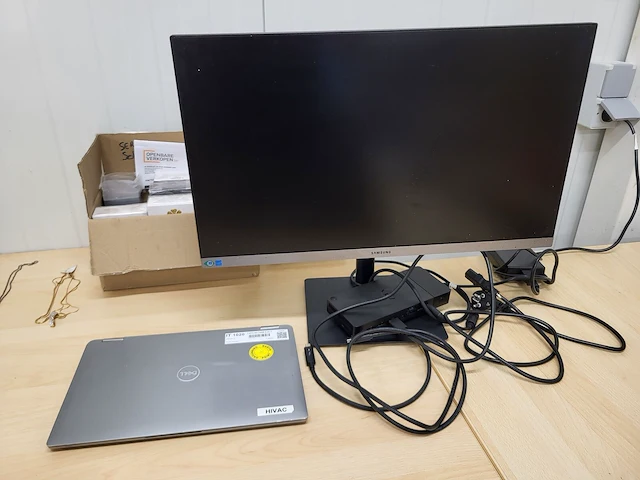 Laptop dell latitude 7400 + monitor samsung 24inch - afbeelding 1 van  5