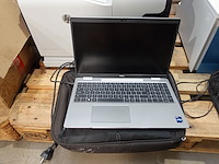 Laptop dell met lader - afbeelding 2 van  6