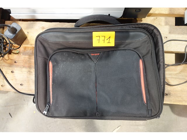 Laptop dell met lader - afbeelding 6 van  6
