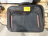 Laptop dell met lader - afbeelding 6 van  6