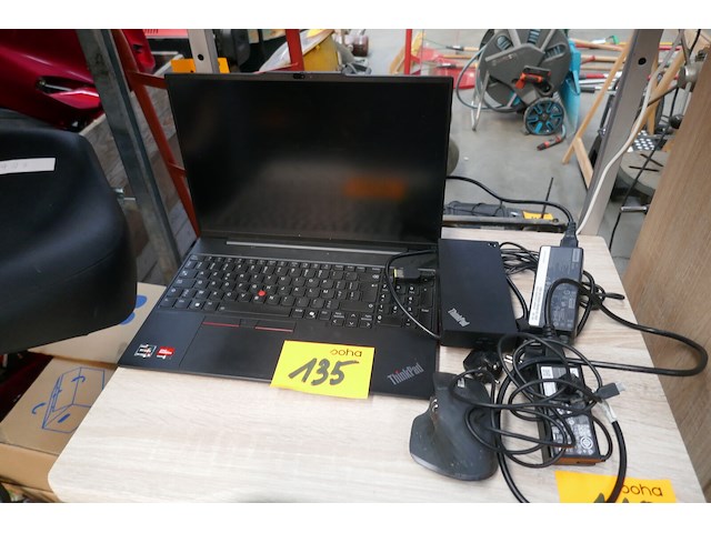 Laptop en docking station thinkpad - afbeelding 1 van  5