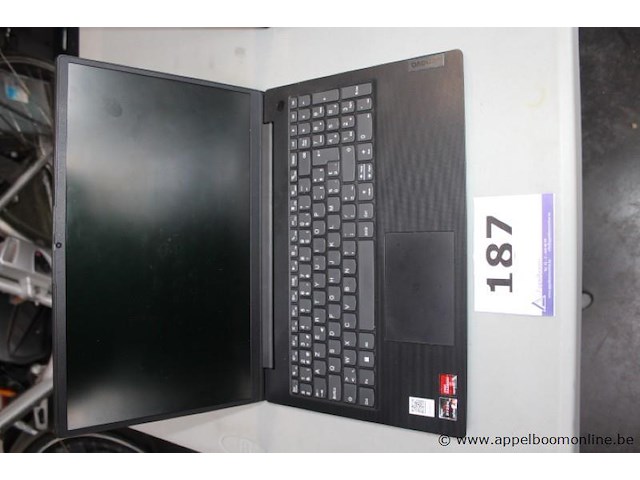 Laptop, lenovo, met amd ryzen 3 processor en amd radeon graphics, werking niet gekend, paswoord niet gekend - afbeelding 1 van  1
