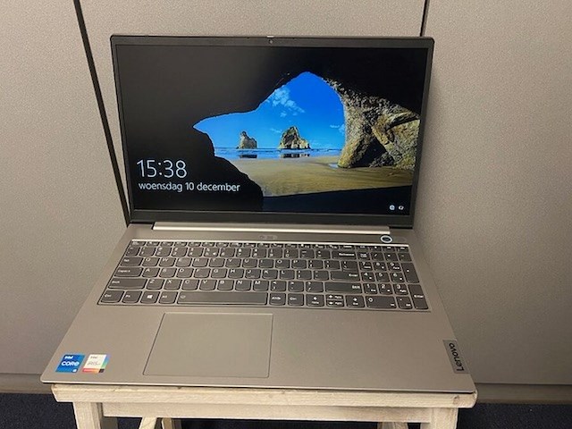 Laptop lenovo thinkbook 15g2itl met lader (3) - afbeelding 1 van  7