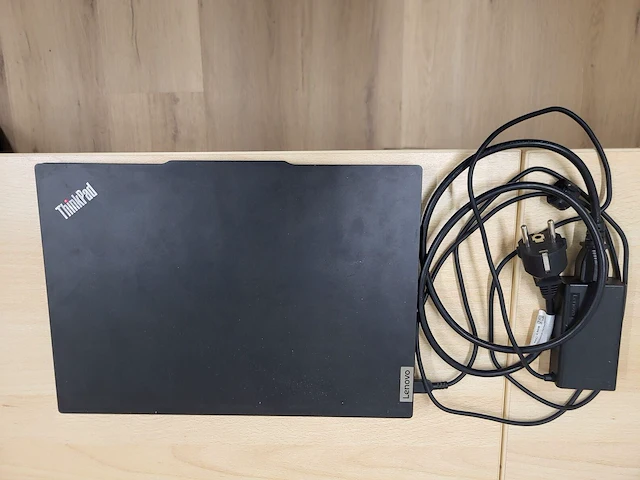 Laptop lenovo thinkpad e14 - afbeelding 1 van  5