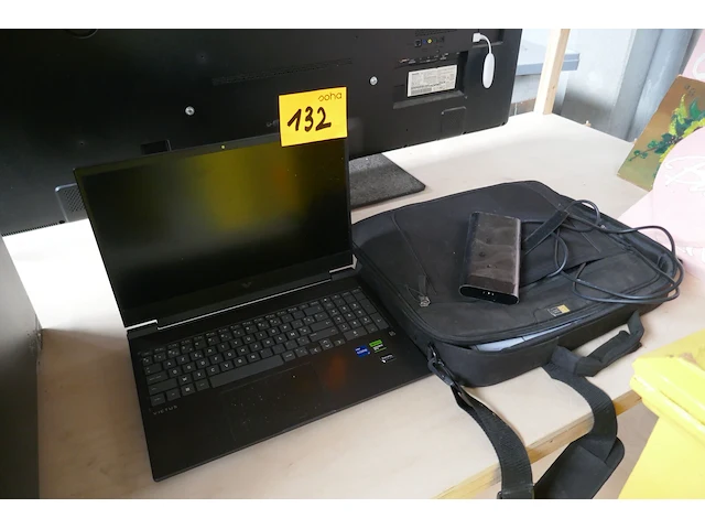 Laptop met draagtas victus - afbeelding 1 van  7