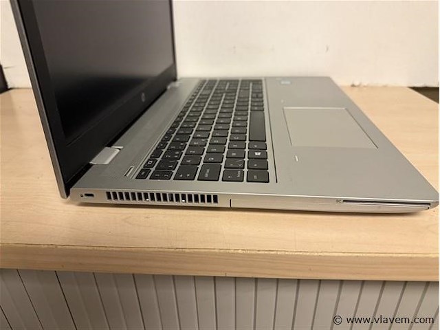 Laptop - afbeelding 2 van  3