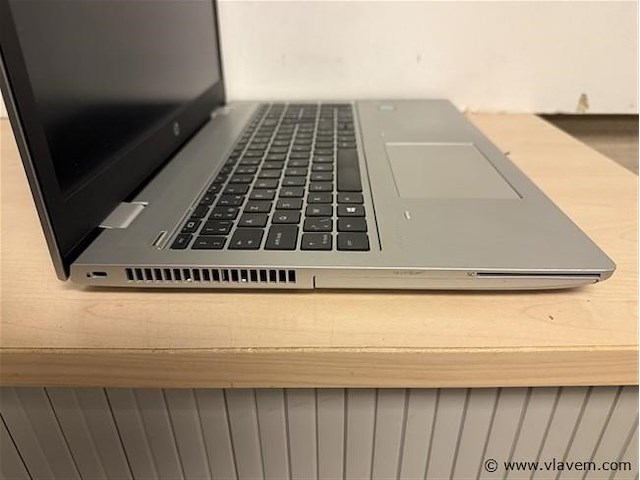 Laptop - afbeelding 2 van  3