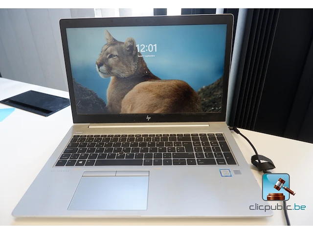 Laptopcomputer - afbeelding 1 van  12