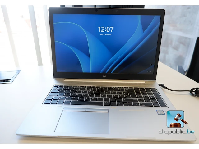 Laptopcomputer - afbeelding 1 van  11