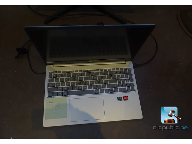 Laptopcomputer - afbeelding 1 van  3