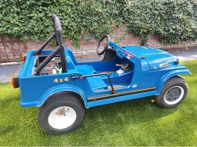 Laredo - jeep - luna parc - afbeelding 8 van  12