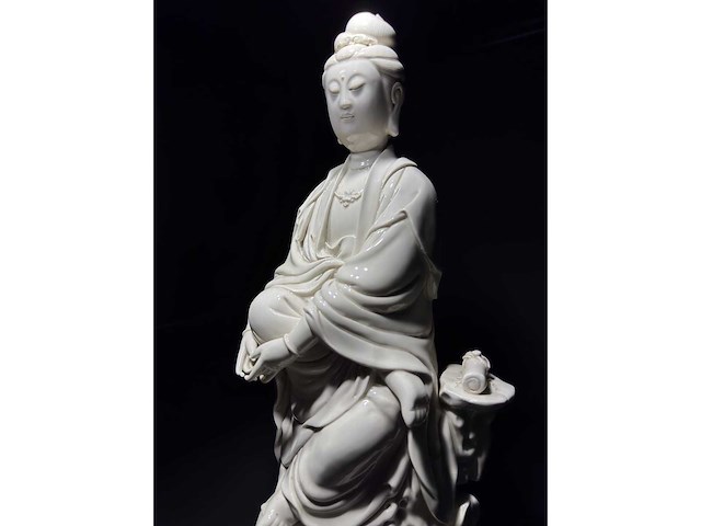 Large dehua blanc de china figure - afbeelding 57 van  61