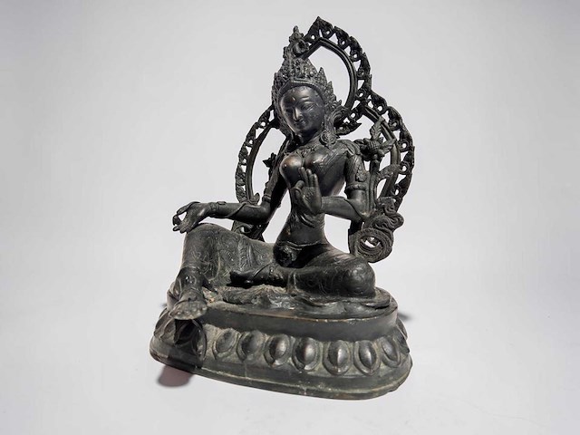 Large green tara 'shyamatara' - afbeelding 8 van  21
