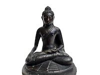 Large seated buddha - afbeelding 3 van  33