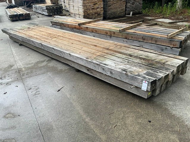 Lariks balk 13x13 cm (14x) - afbeelding 1 van  5