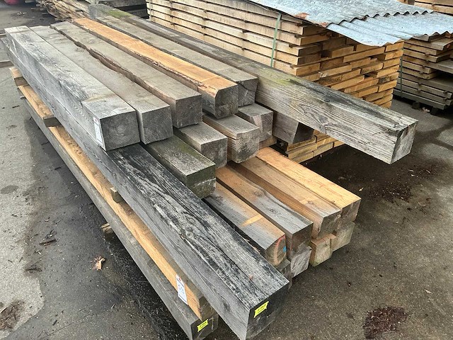Lariks balk 15x15 cm (12x) - afbeelding 4 van  6