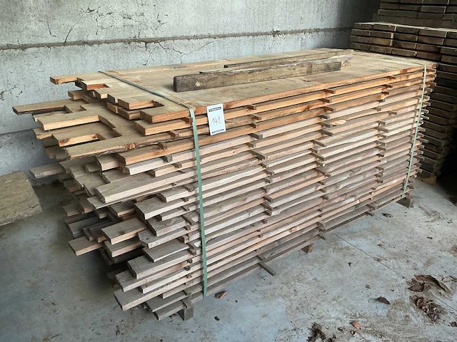 Lariks planken 27 mm 0,935 m3 - afbeelding 1 van  2