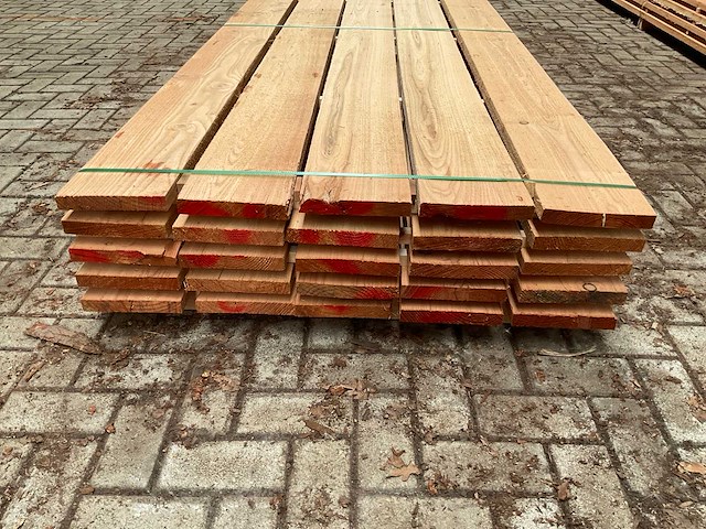 Lariks planken 30x200 mm (25x) - afbeelding 4 van  5