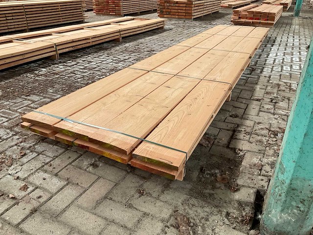 Lariks planken 30x250 mm (8x) - afbeelding 2 van  2