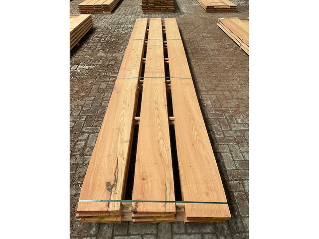 Lariks planken 35x300 mm (9x) - afbeelding 5 van  5