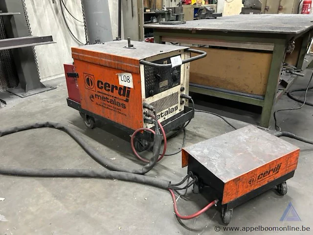 Lasapparaat cerdi 350 aob, serienummer 13a2 90. voorzien van een aparte draadaanvoerunit. - afbeelding 1 van  4