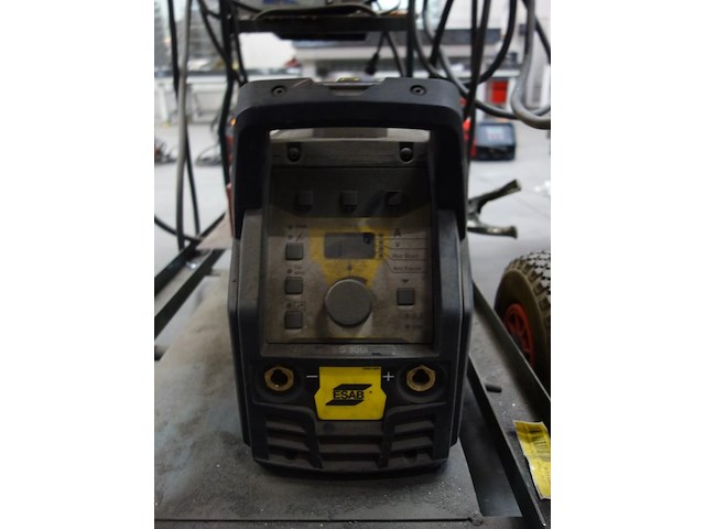 Lasapparaat esab + draagbaar puntlasmachine gys - afbeelding 7 van  18