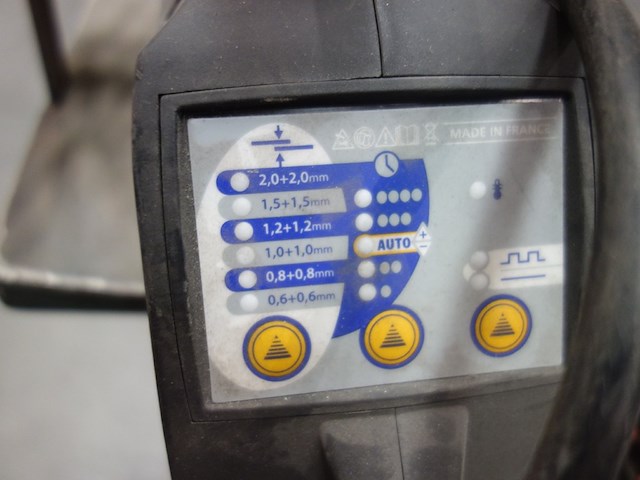 Lasapparaat esab + draagbaar puntlasmachine gys - afbeelding 13 van  18