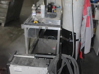Lasapparaat ewm taurus 355 synergic s hp mm tkm, serienummer 0000617891, lasbekabeling, gasflessen, verrijdbare kar, werking niet gekend - afbeelding 1 van  4