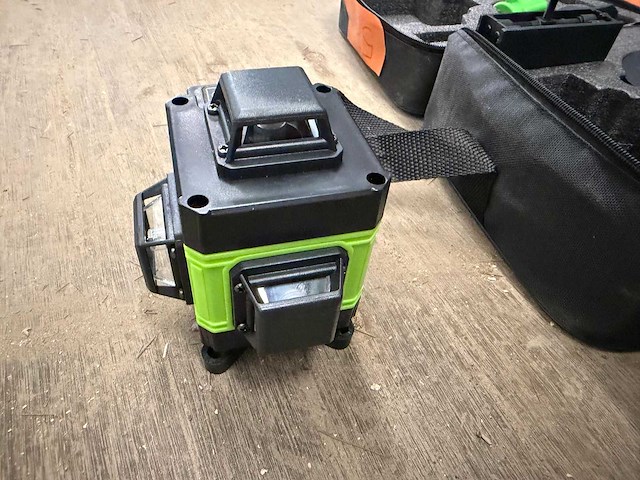 Laser level meter met statief - afbeelding 2 van  5