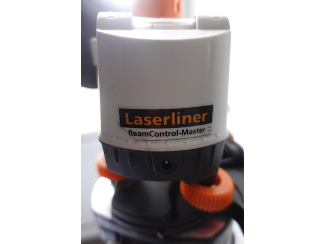 Laser op statief laserliner - afbeelding 3 van  5