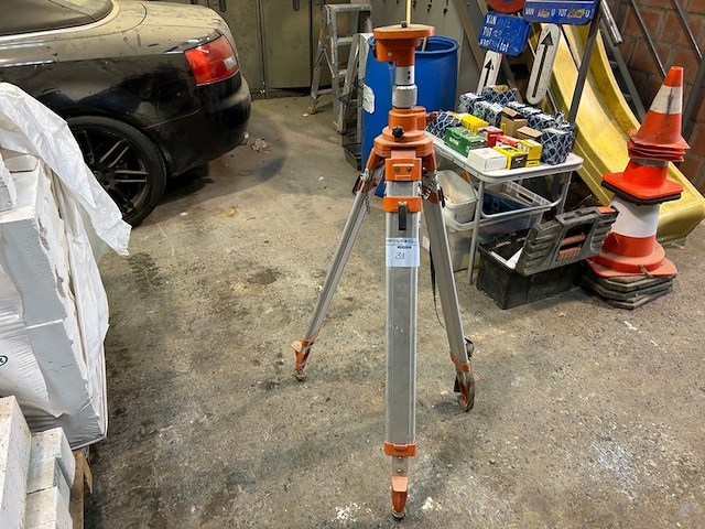 Laser statief - afbeelding 1 van  4