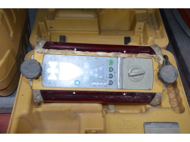Laser topcon rl h5 in koffer, laser topcon machine ontvanger ls-b100 in koffer (4,5) - afbeelding 13 van  13