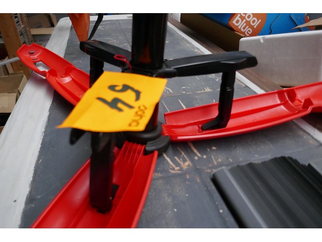 Laser tripod black & decker - afbeelding 3 van  4