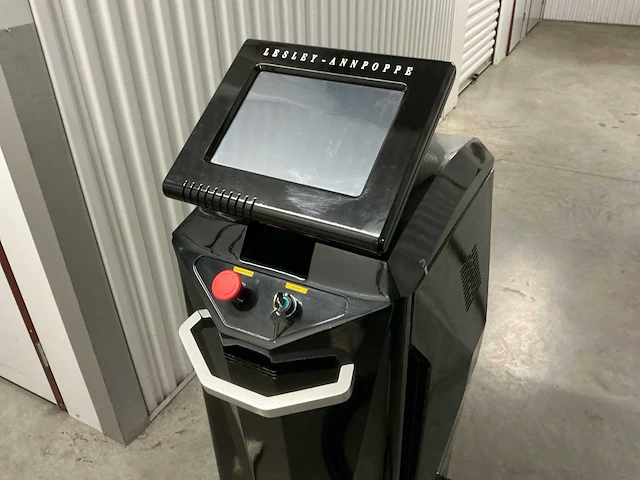 Laser voor permanente haarreductie - afbeelding 3 van  7