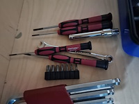 Lasermeter en werfradio's - afbeelding 9 van  12