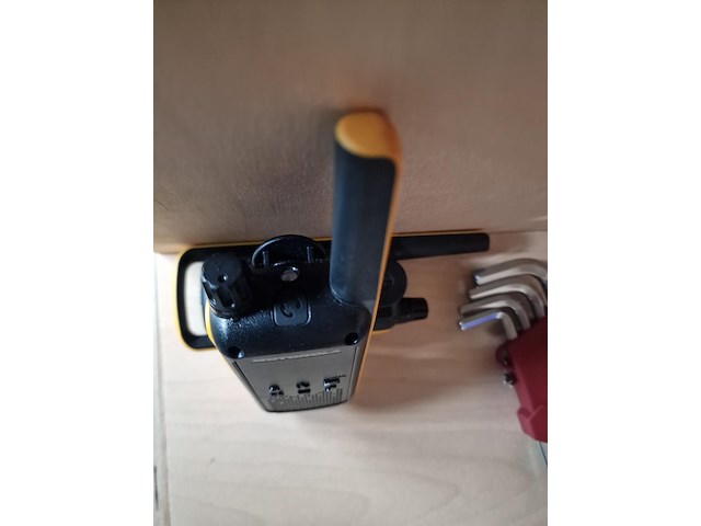 Lasermeter en werfradio's - afbeelding 12 van  12