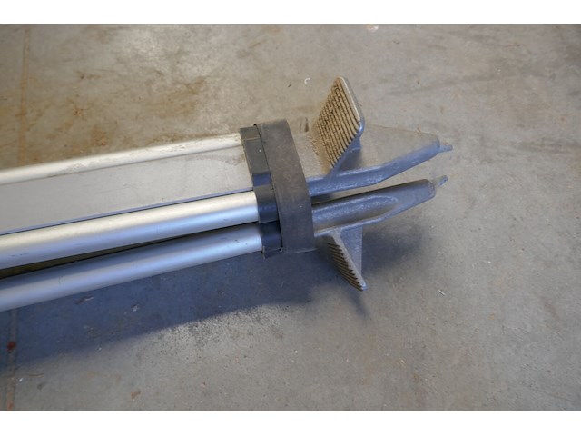 Laserstatief op tripod - afbeelding 3 van  3