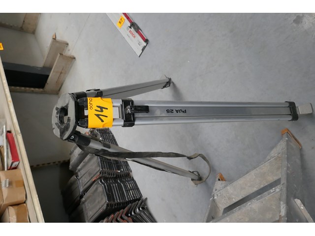 Laserstatief + trapladder - afbeelding 2 van  4